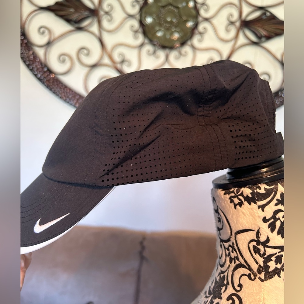 Nike hat - Picture 2 of 6